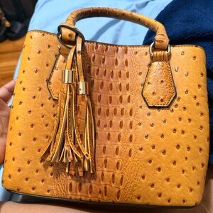Elegant Tan Ostrich pattern Handbag